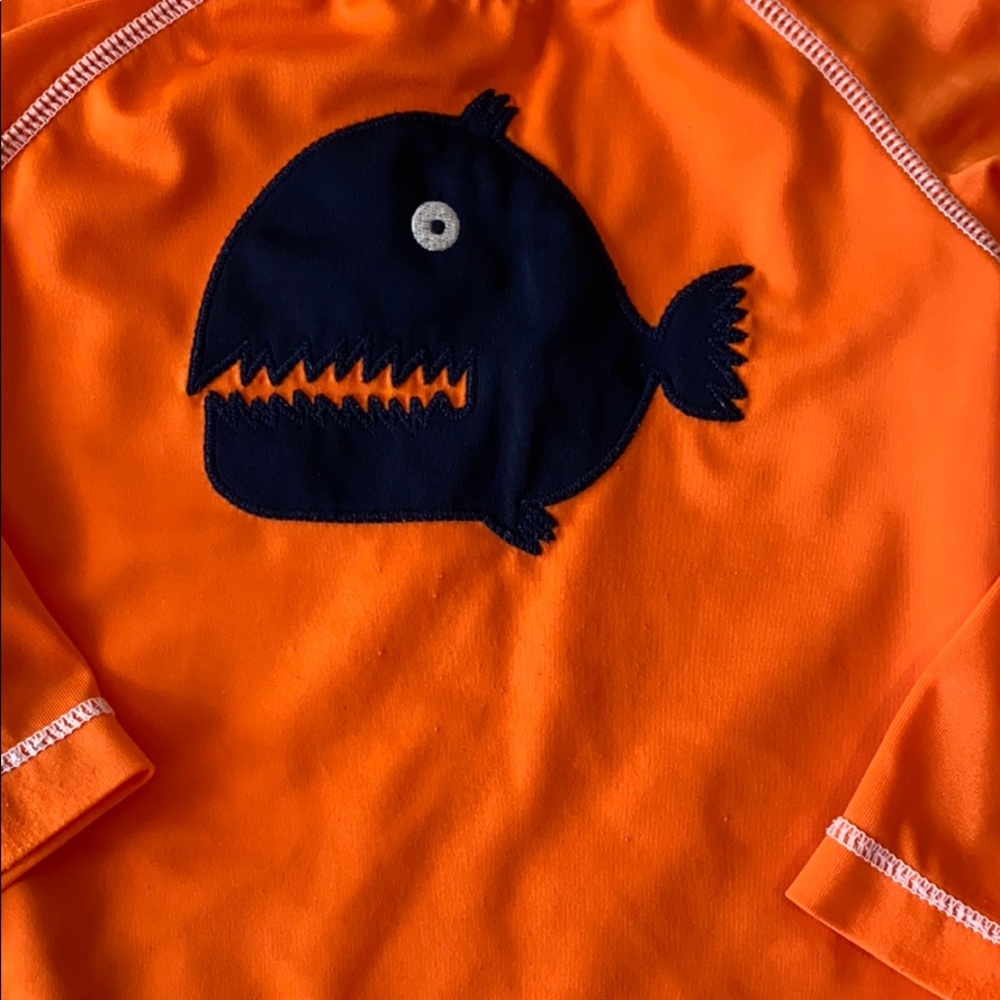 Gymboree Fish Rashguard - Picture 3 of 4